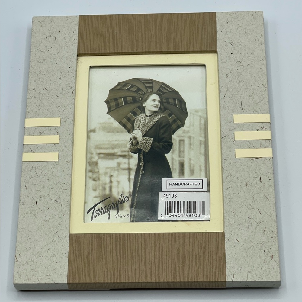 Elegant Terragrafics Brown and Cream Handcrafted Picture Frame